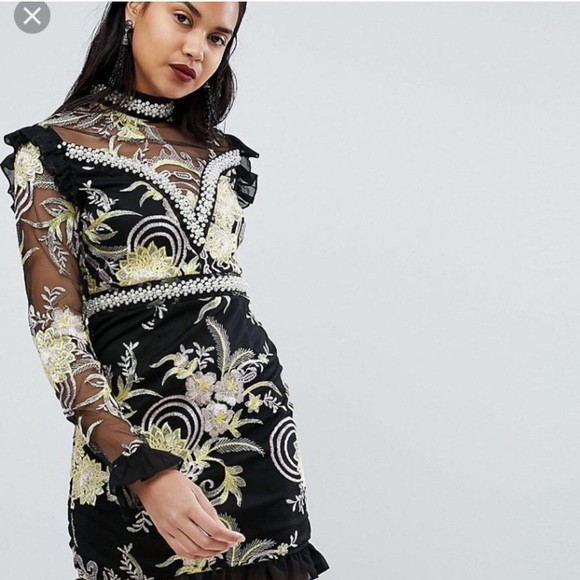 PrettyLittleThing Dresses & Skirts - NWT PrettyLittleThing Embroidered Mini Dress